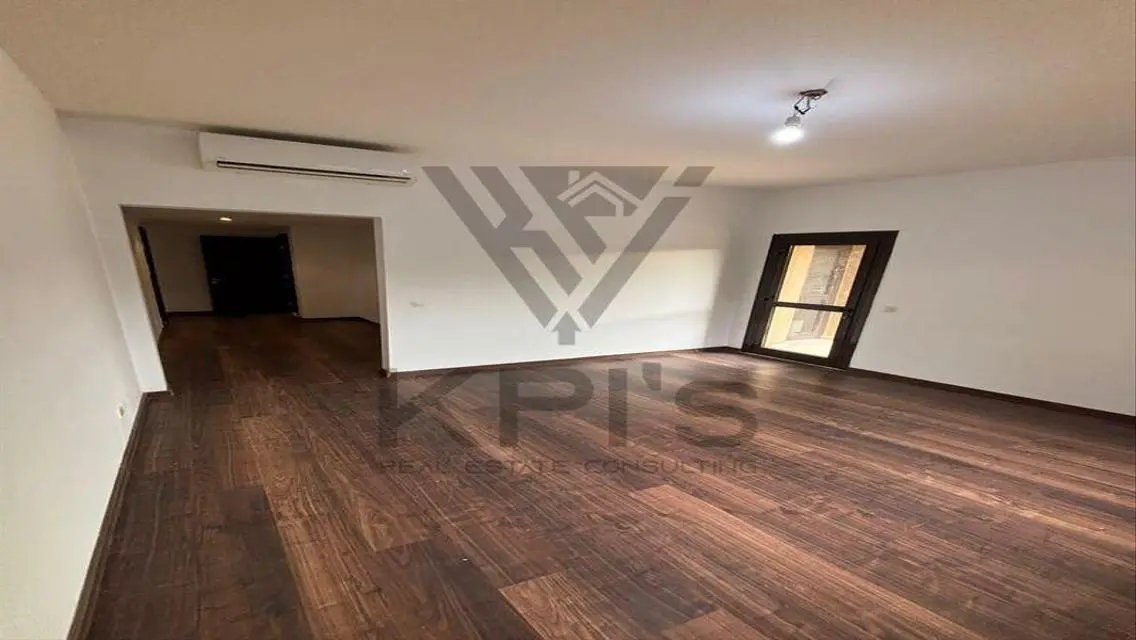 Stunning Three-Bedroom Apartment at an Attractive Price