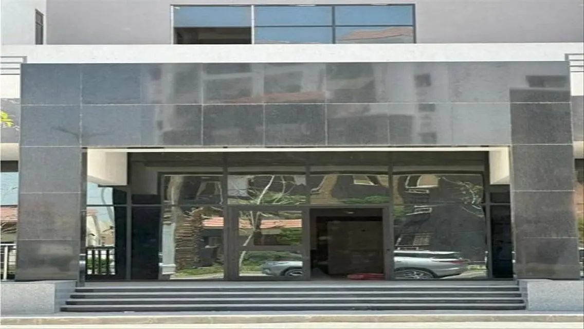 Luxury Apartment in Gated Community with Full Amenities