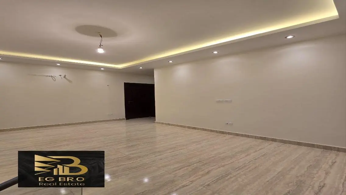 شقة فاخرة مع شرفة وحراسة أمنية
