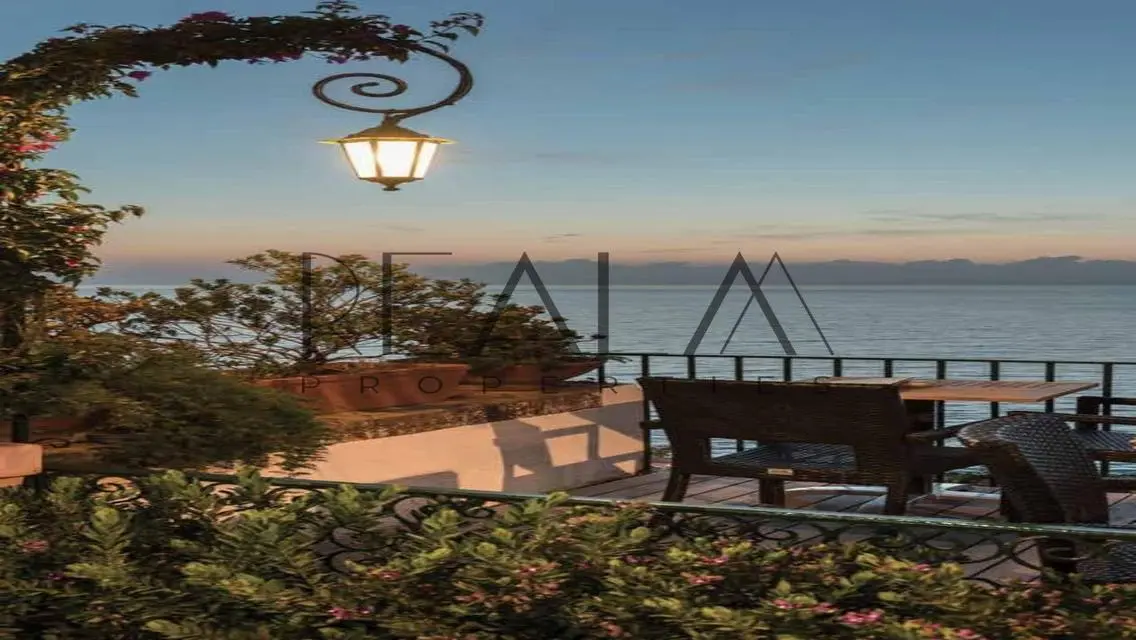 Luxury Property for Sale - Experience a Lavish Lifestyle