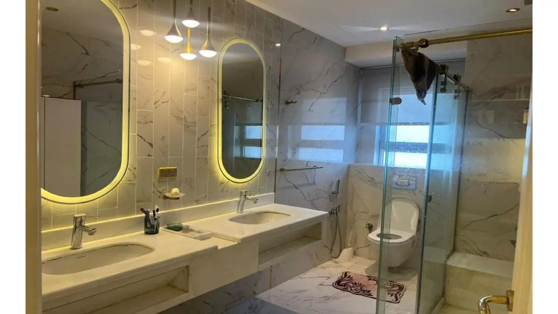 Luxurious 5-Bedroom Apartment for Rent