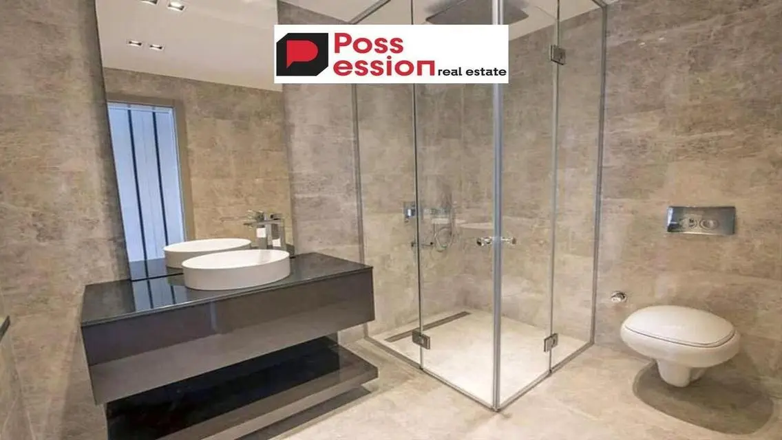 Luxury Apartment in Fifth Square