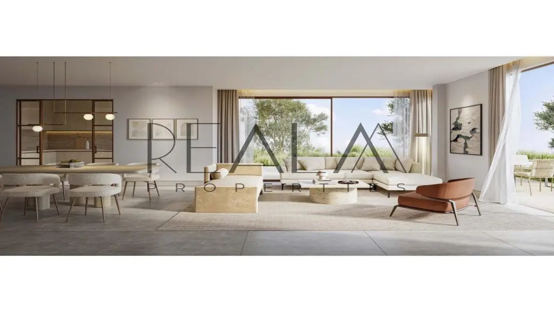 Luxury Villa for Sale in Solana - 5 Bedrooms