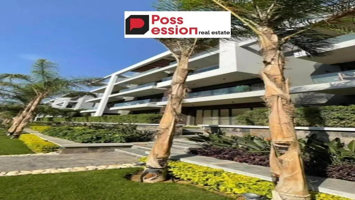 Luxury Apartment Overlooking Lakes in New Cairo