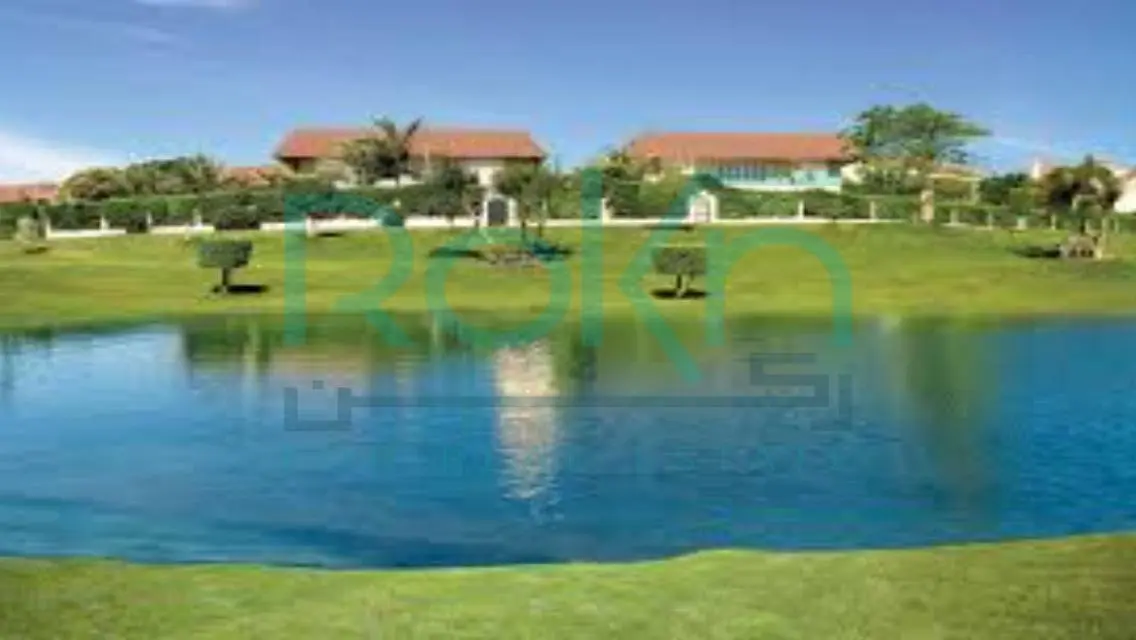 Luxury Villa with Private Garden and Pool