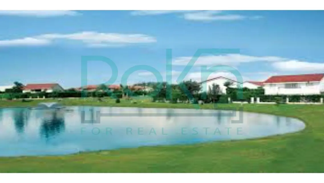 Luxury Villa with Private Garden and Pool