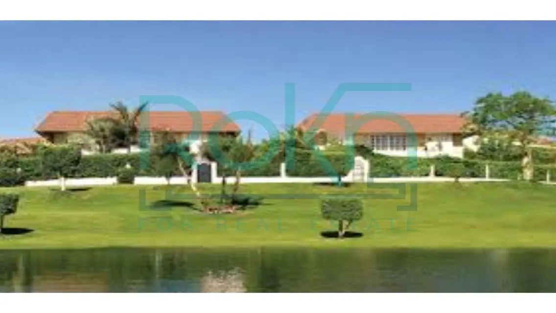 Luxury Villa with Private Garden and Pool