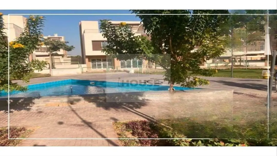 شقة فاخرة للبيع في موقع متميز