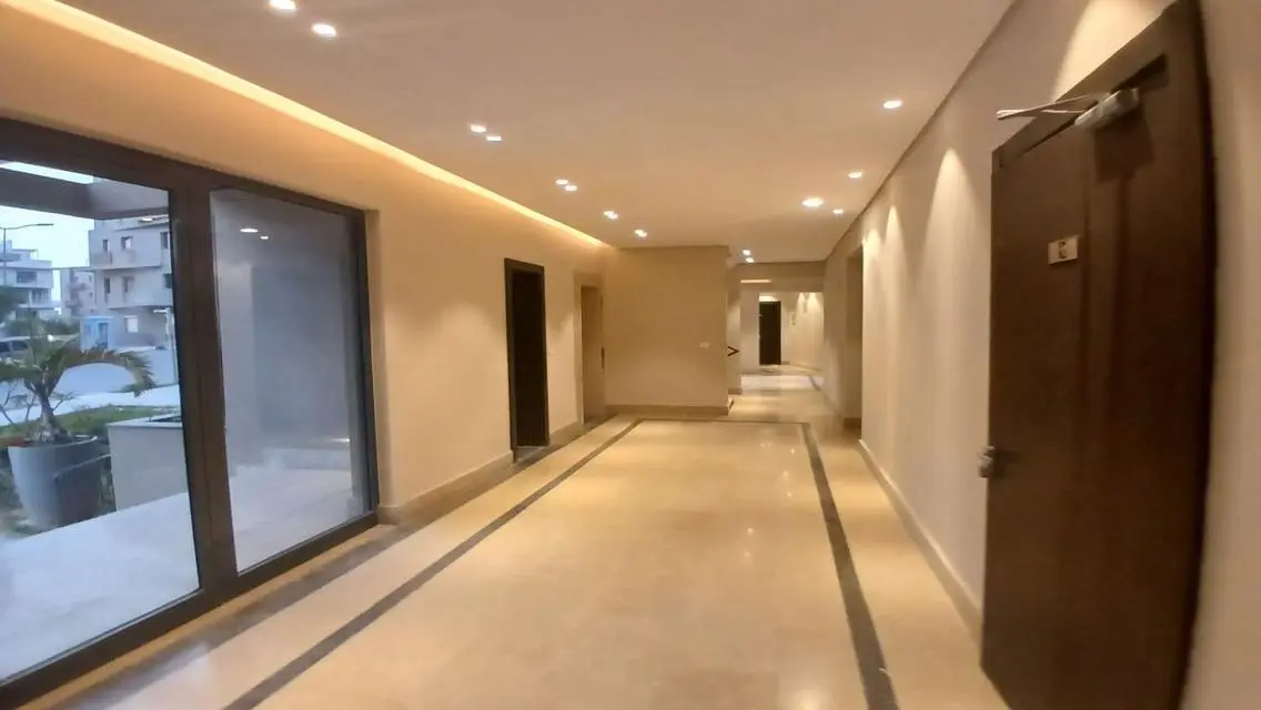 فيلا فاخرة للإيجار في V-Residence