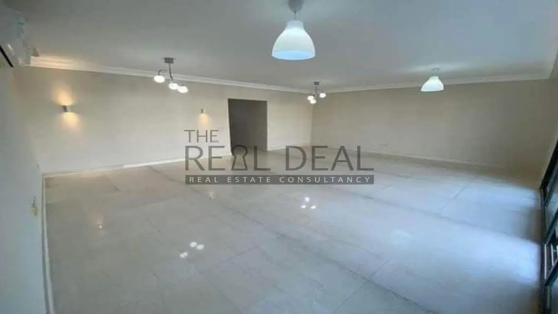 Luxury Villa for Sale in El Patio - Shourk