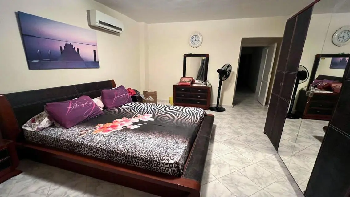 شقة فاخرة للبيع في منطقة 165