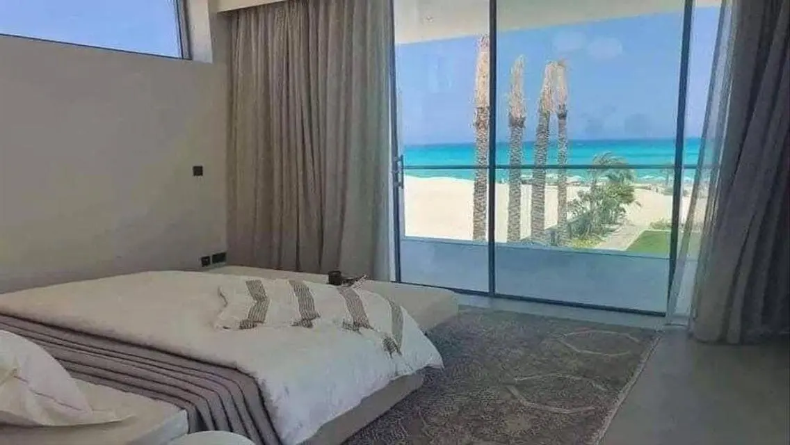 Stunning Villa with Private Garden and Pool