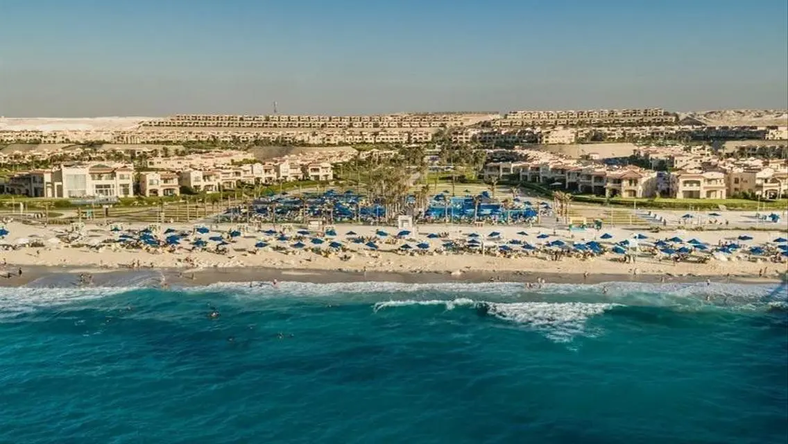 مجموعة تجارية فريدة بمساحة مميزة ووسائل راحة فاخرة