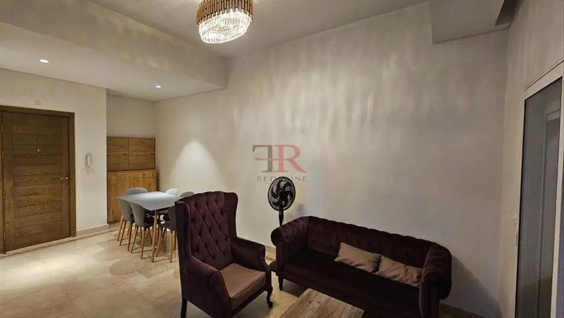 Stylish Apartment for Rent with Study Room and Balcony