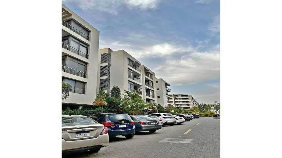 Luxury Apartment for Sale in Kempinski with Stunning Views