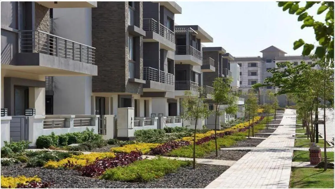 Luxurious 4-Bedroom Apartment with Great Amenities