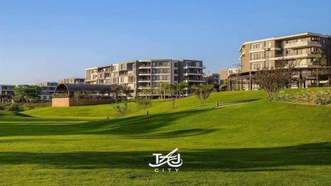 Luxurious 4-Bedroom Apartment with Great Amenities