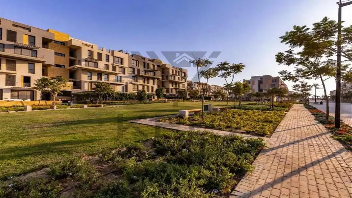 Stunning Apartment with Balcony and Shared Pool in Prime Location