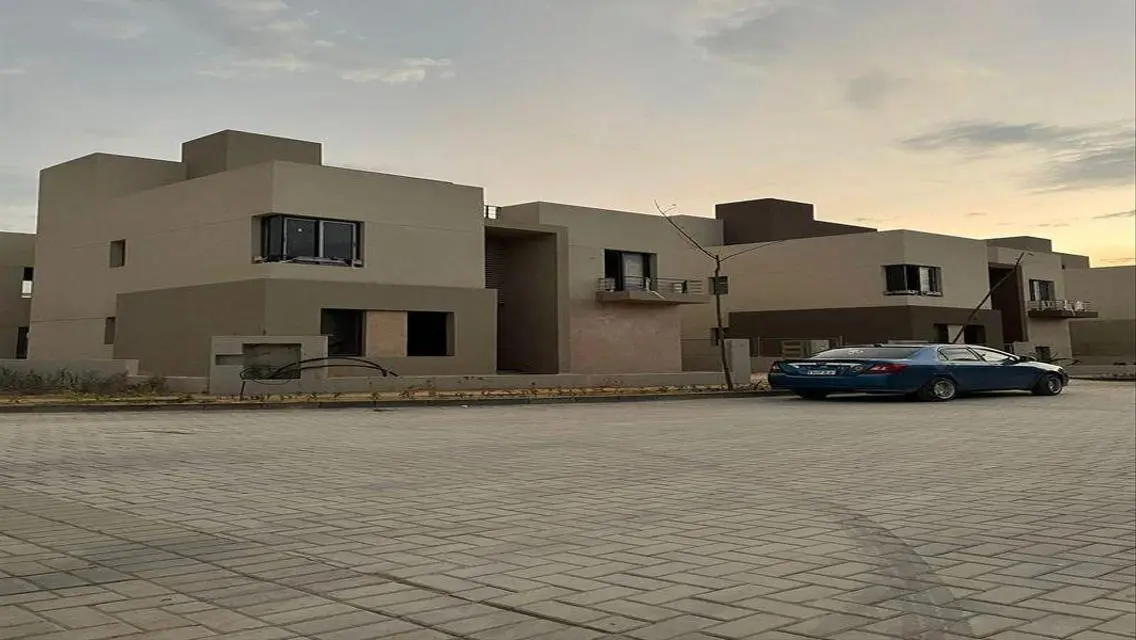 فيلا فاخرة مع مسبح خاص وحديقة