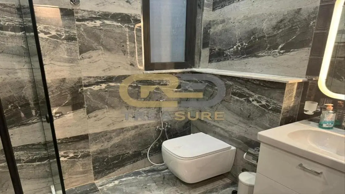 Stunning Apartment for Sale - 3000 Square Meters - Code CR1009