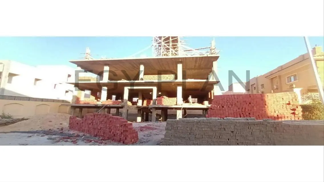 منزل متميز مع ميزات فريدة في موقع استراتيجي