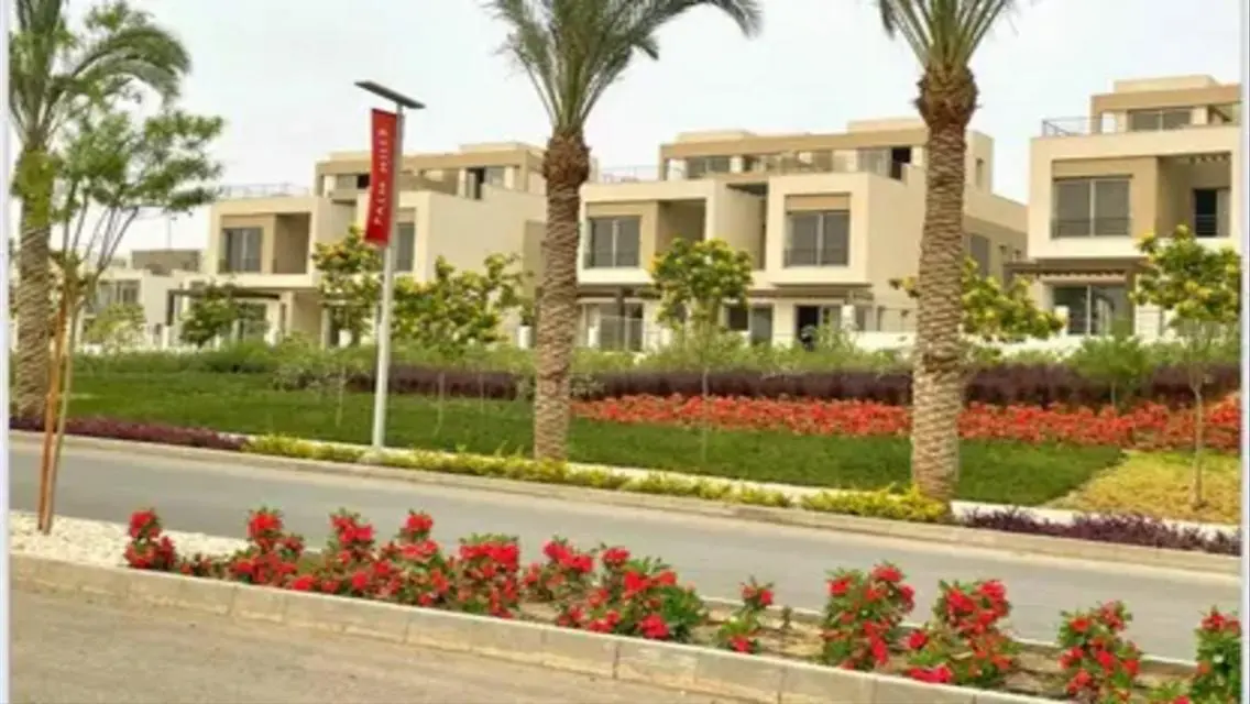 شقة فاخرة مع حديقة خاصة ومسبح
