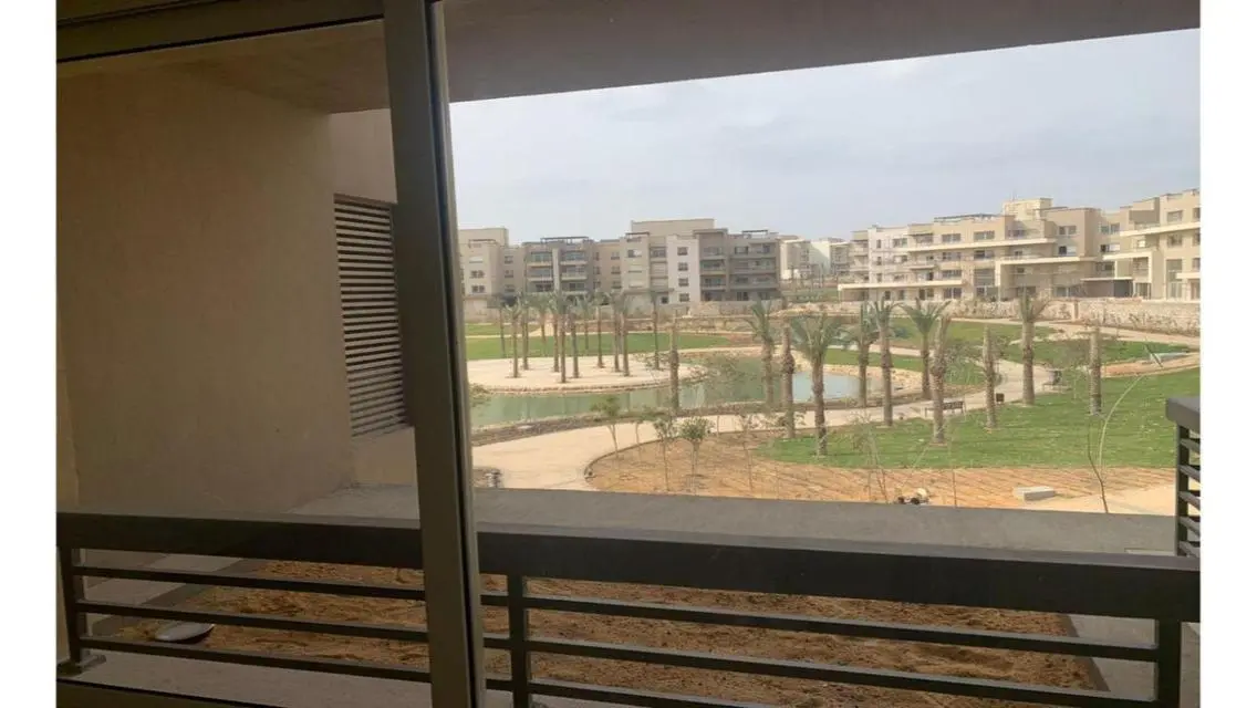 فيلا رائعة بمساحة واسعة للبيع - بسعر مميز