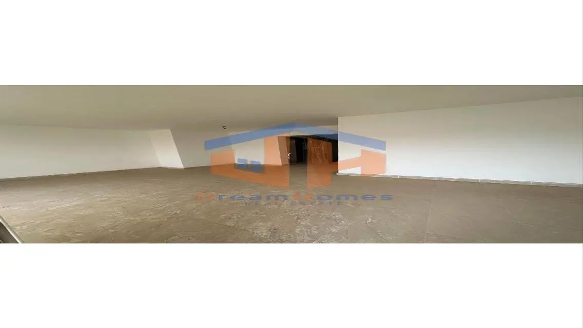 شقة فاخرة بالمجمع السكني 200-B14L10