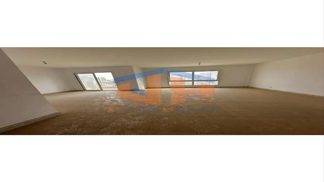 شقة فاخرة بالمجمع السكني 200-B14L10