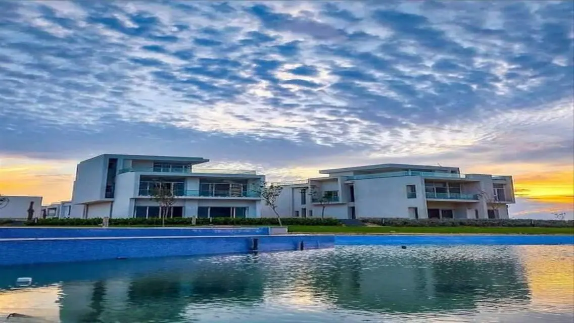 Stunning Double-View Villa