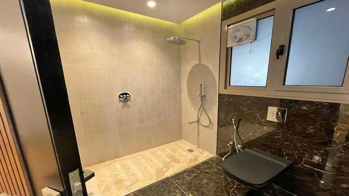 Luxury Villa with Spacious Garden and Private Pool