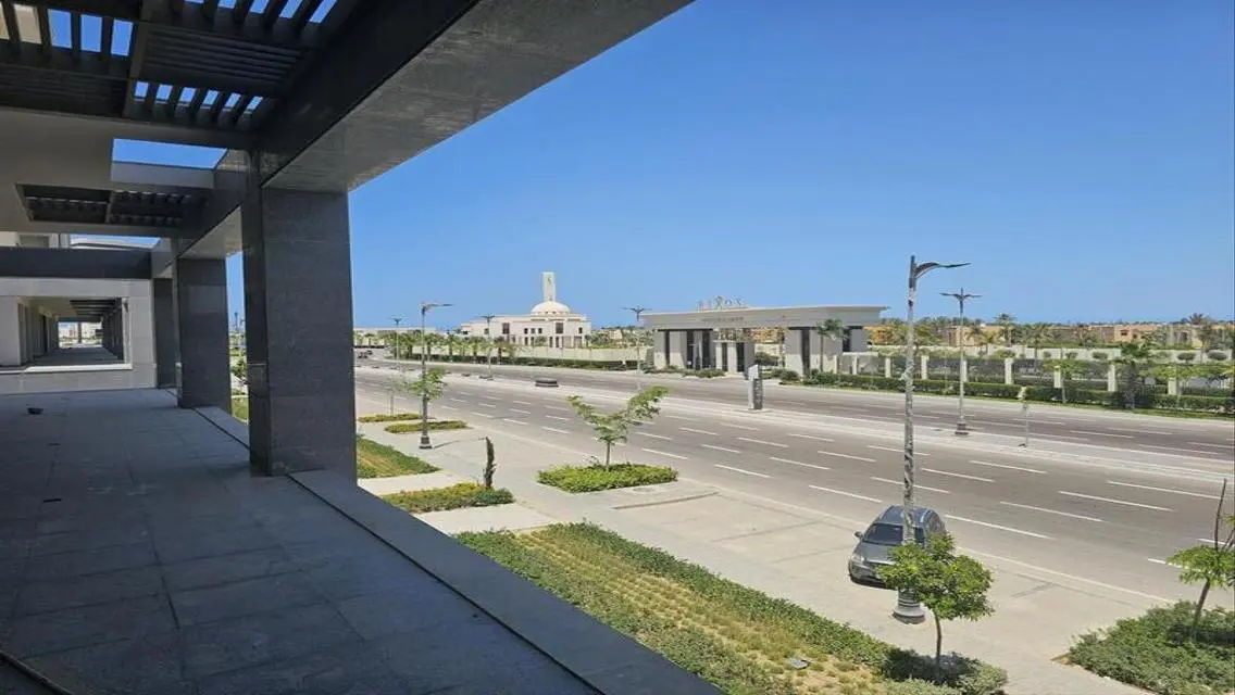 Luxury Apartment in City Edge with Premium Amenities