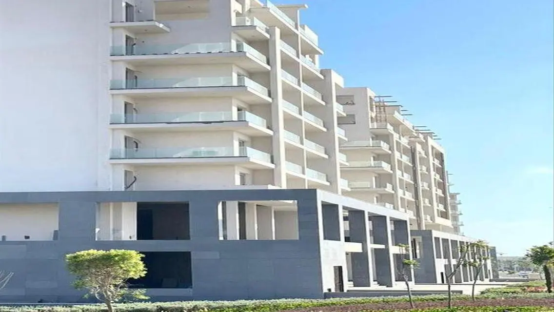 Luxury Apartment in City Edge with Premium Amenities