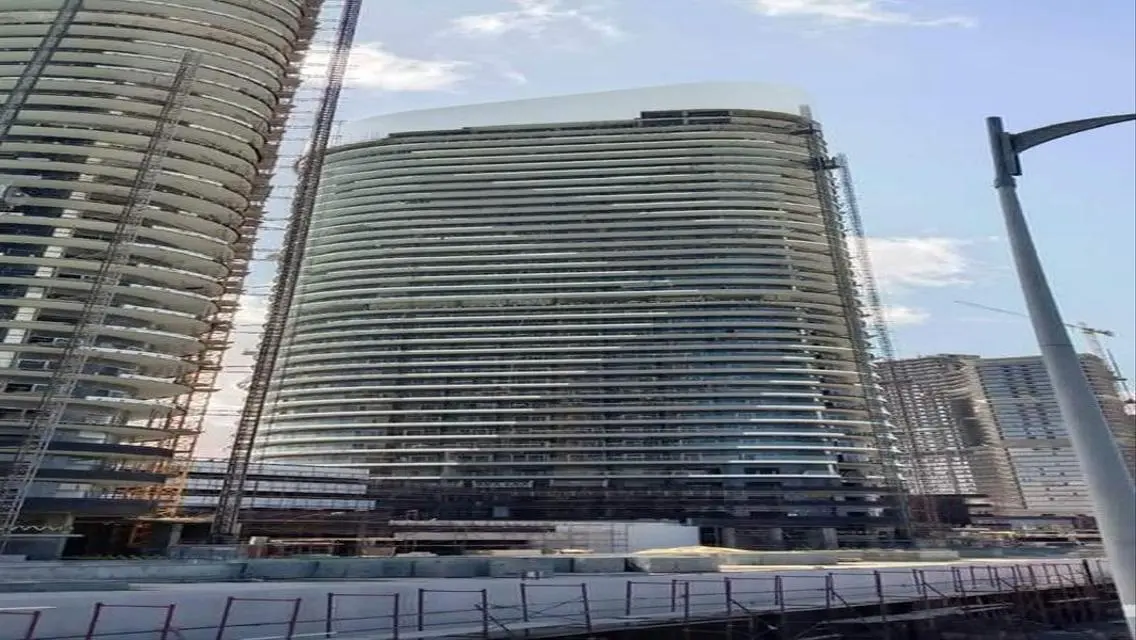 Luxury Apartment in City Edge with Premium Amenities