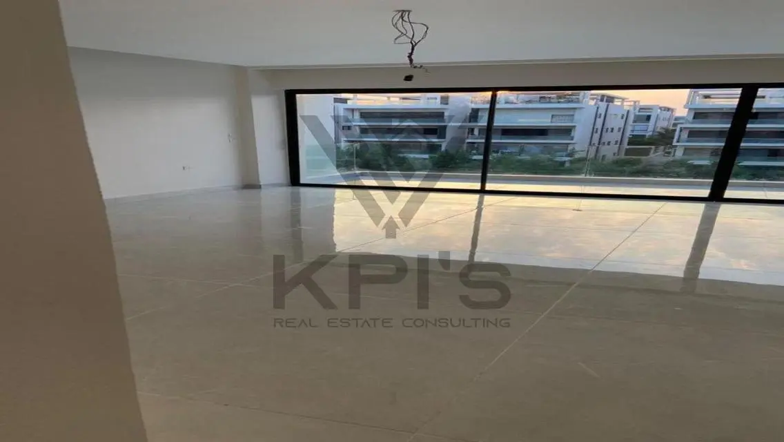 Luxury Apartment with Lake View in New Cairo