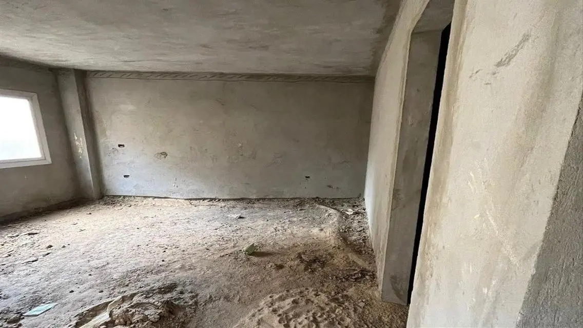 فيلا فاخرة مع غرفة دراسة ومسبح مشترك