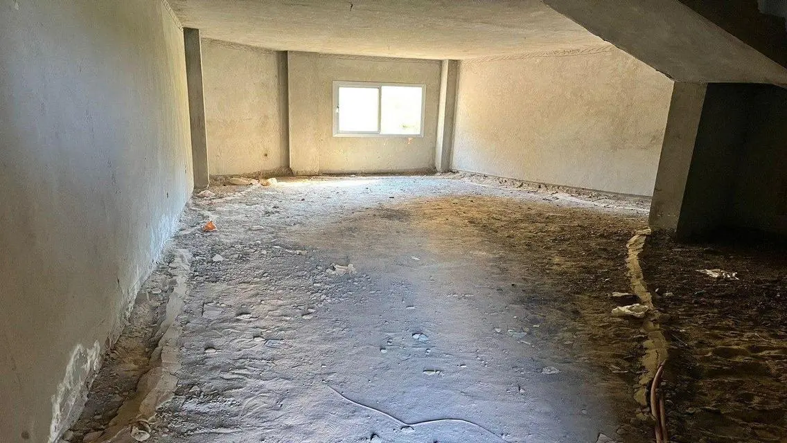 فيلا فاخرة مع غرفة دراسة ومسبح مشترك