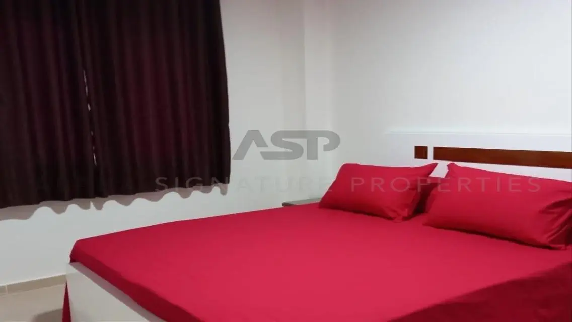 Luxury Apartment with Spacious Design