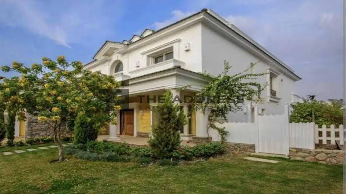 Luxury Villa in District 5 - 360 sqm