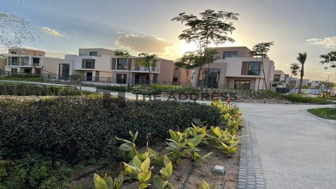 Luxurious Villa in New Cairo with Multiple Amenities