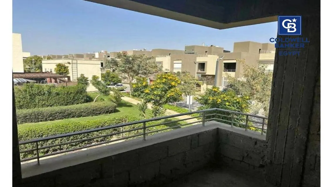 Luxurious Villa for Sale in The Crown Palm Hills