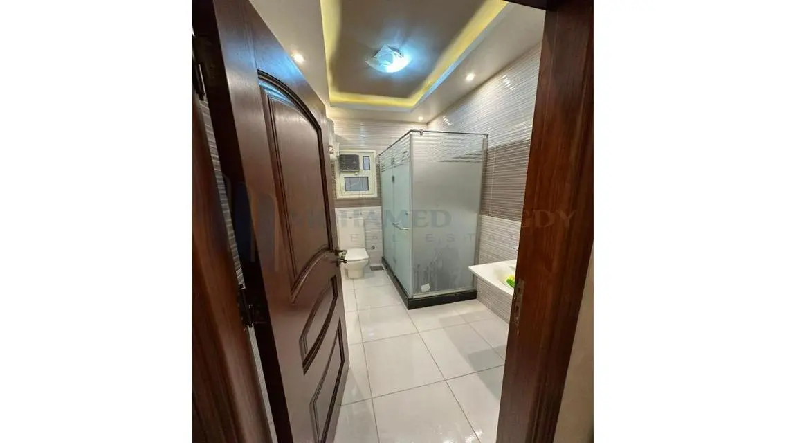 شقة فاخرة للبيع بمساحة 290 متر في منطقة مميزة