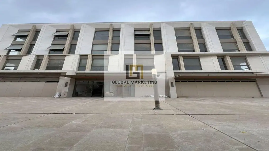 Luxury Office Space for Rent - 1250 Square Meters