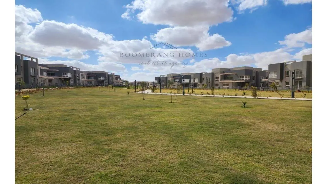 Luxury Apartment for Sale in Prime Location by the Lakes