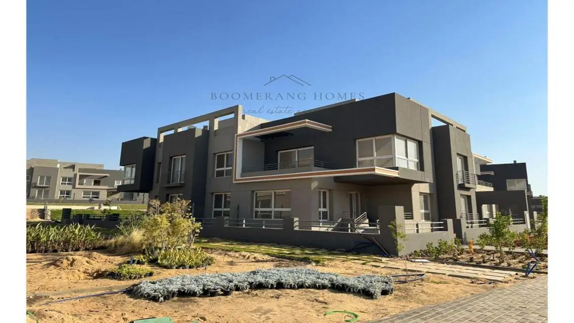 Luxury Apartment for Sale in Prime Location by the Lakes
