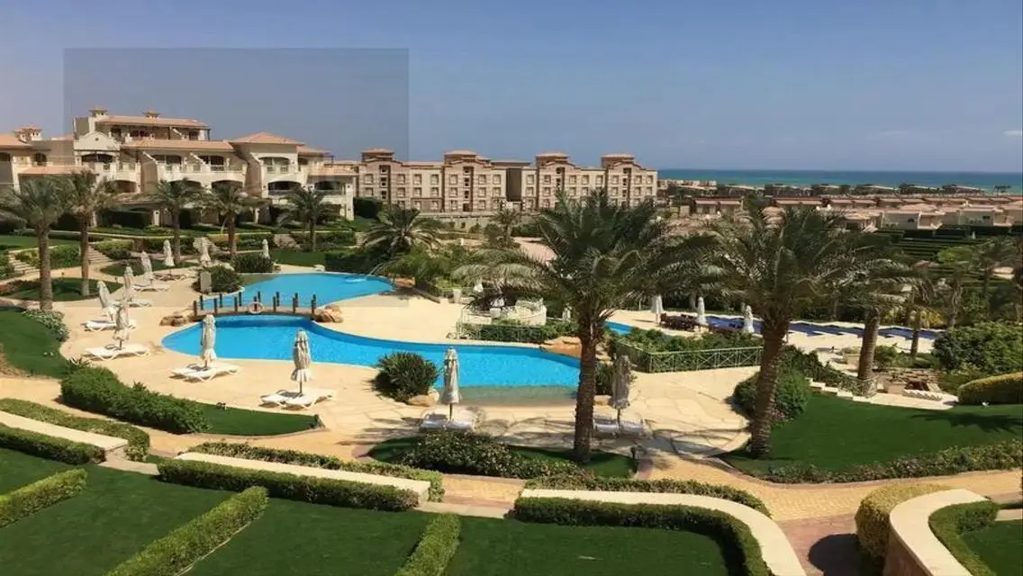 فيلا فاخرة للبيع في لوجانو الجلالة، العين السخنة