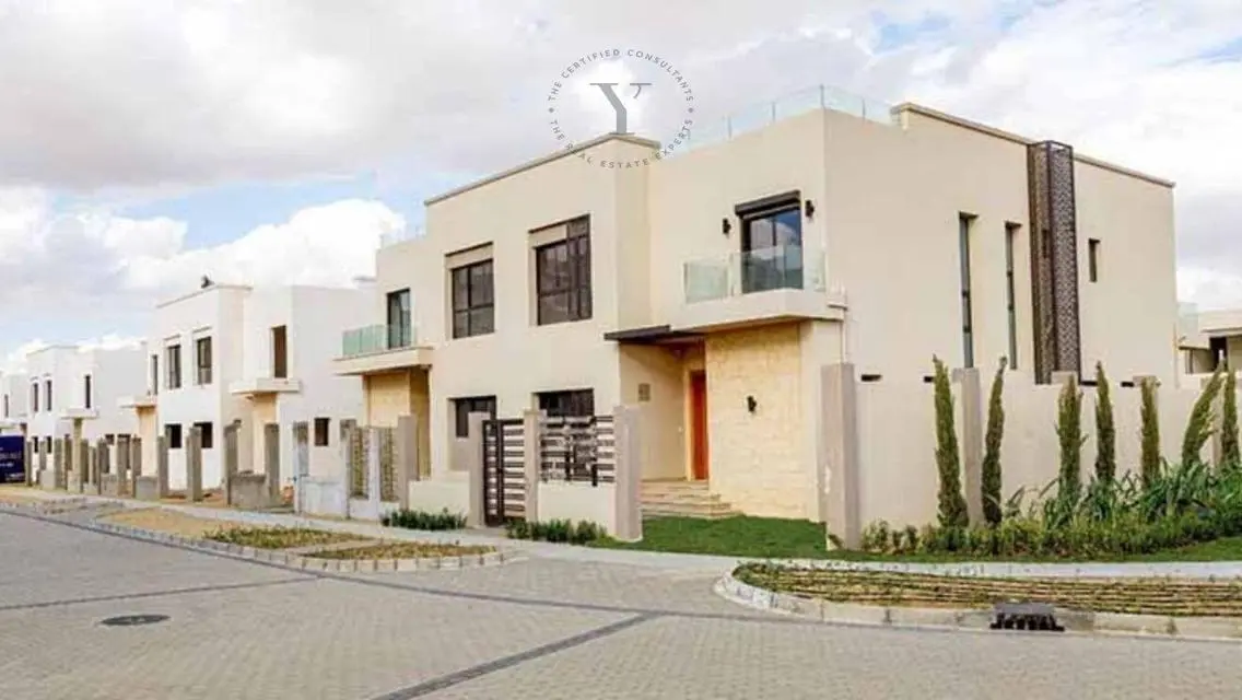 Invest in a Luxurious Property with Private Pool and Beautiful Garden