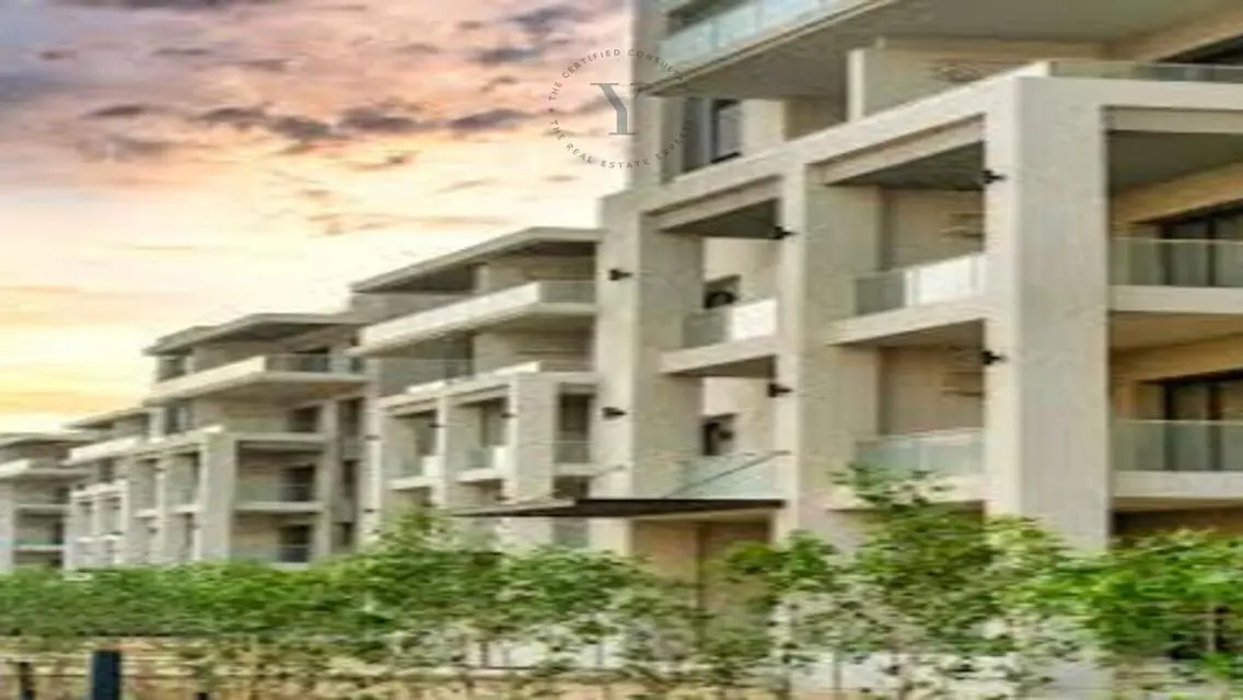 Invest in a Luxurious Property with Private Pool and Beautiful Garden