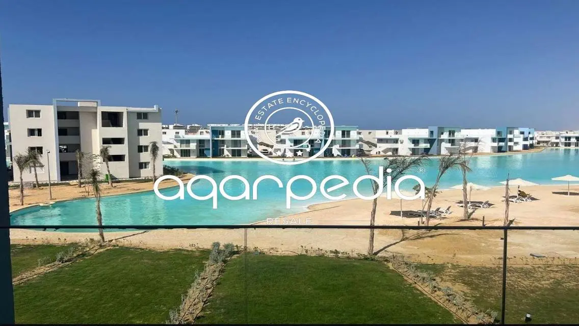 Stunning Apartment for Rent Overlooking Lakes and Prime Location