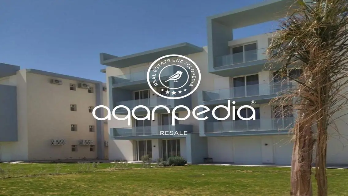 Stunning Apartment for Rent Overlooking Lakes and Prime Location